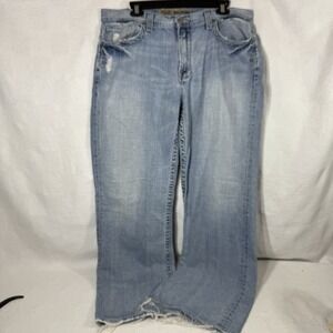 BKE Buckle‎ Tyler Men's Size 34/30 Jeans Light Wash Distressed Relaxed Fit